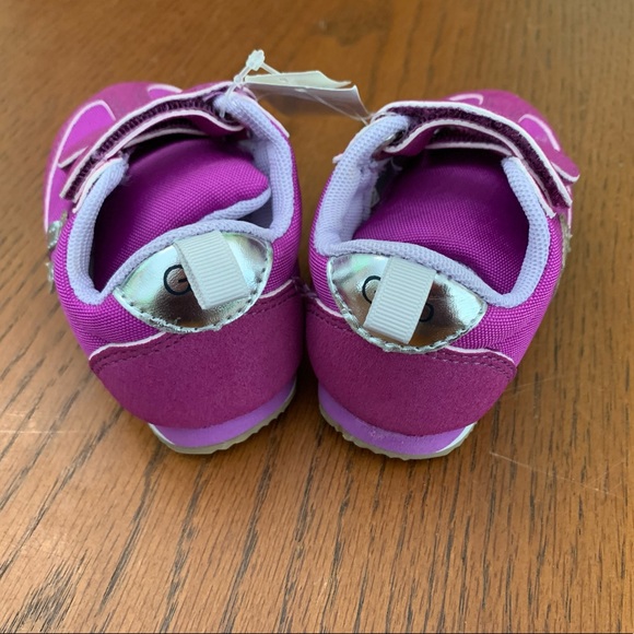 Baby Gap NWT sneakers size 5 - Picture 3 of 7